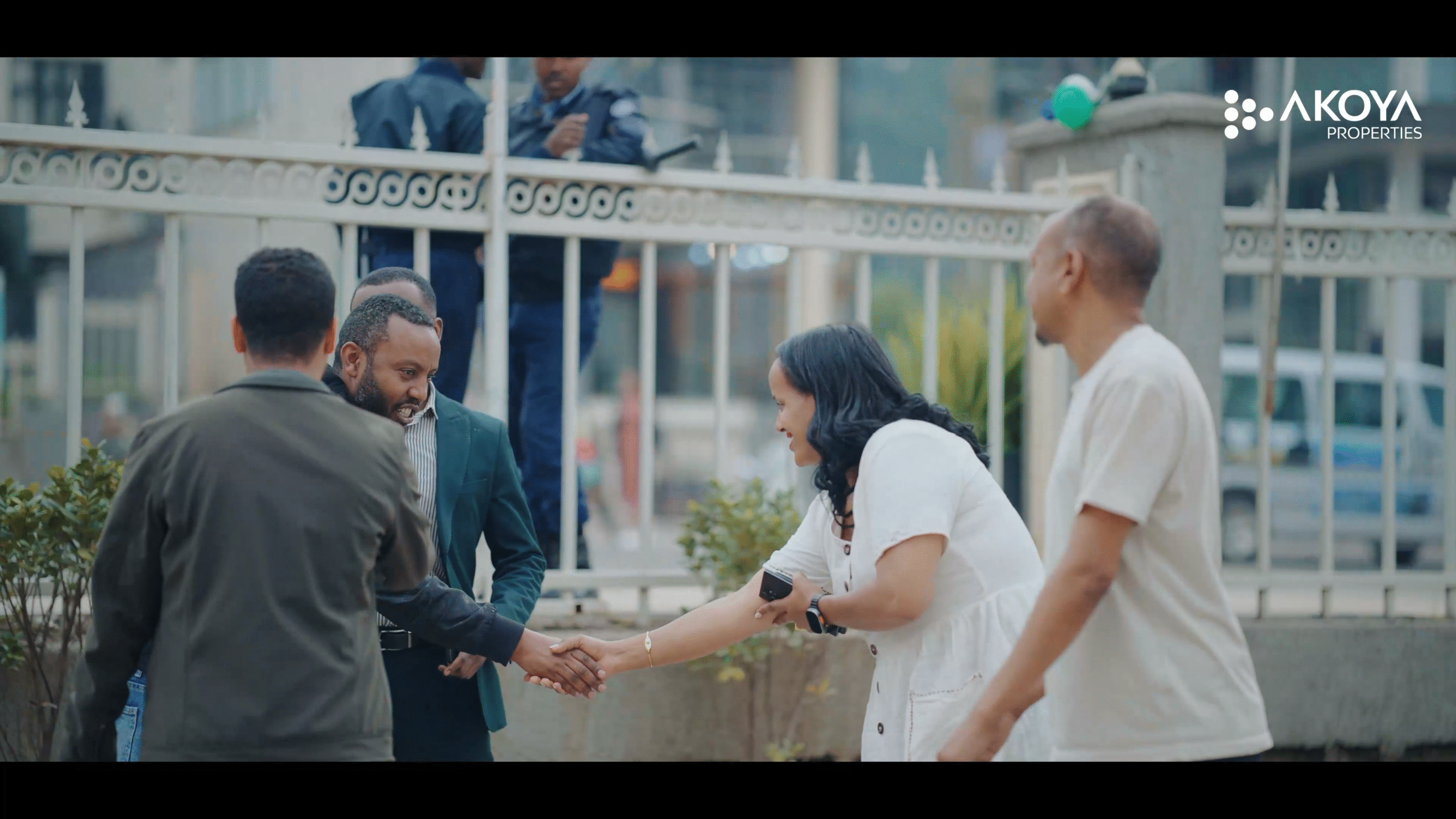 የአኮያ_የአዲስ_ዓመት_ልዩ_ስጦታ_FULL_VIDEO_00_00_32_01_Still003