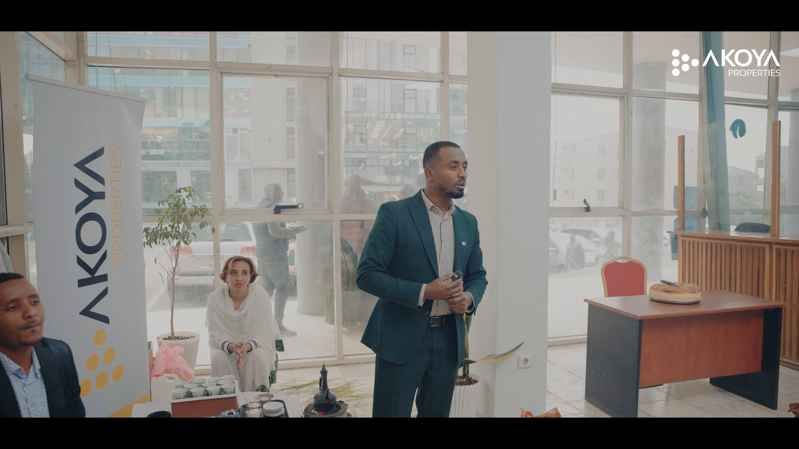 የአኮያ_የአዲስ_ዓመት_ልዩ_ስጦታ_FULL_VIDEO_00_03_15_01_Still012